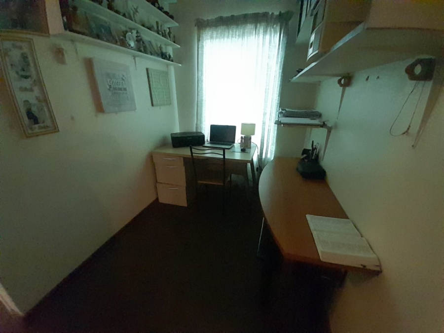 3 Bedroom Property for Sale in Protea Park North West